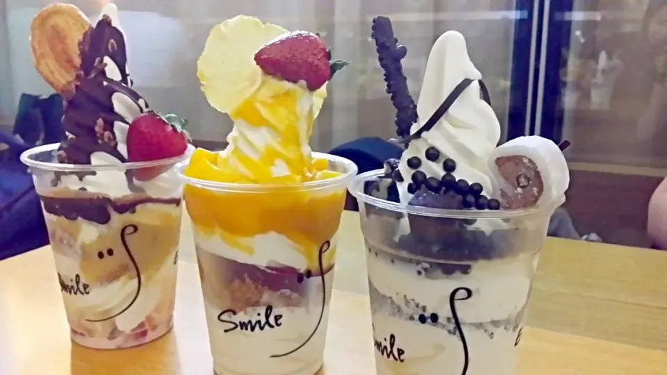 Happy make-you-smile yogurt @ Smile Hysan Place #yogurt #hysan|Skyeさん