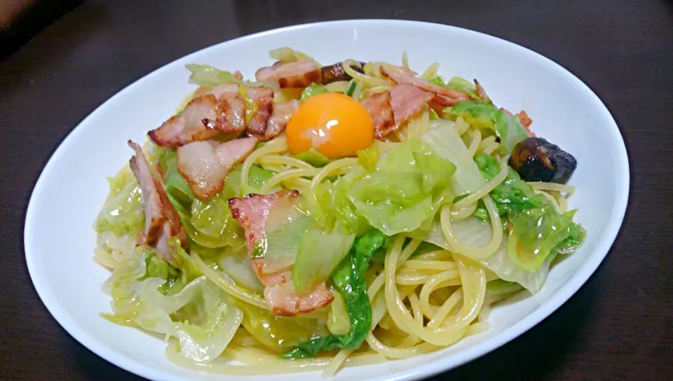 ベーコンとレタスのパスタ|うっちーさん