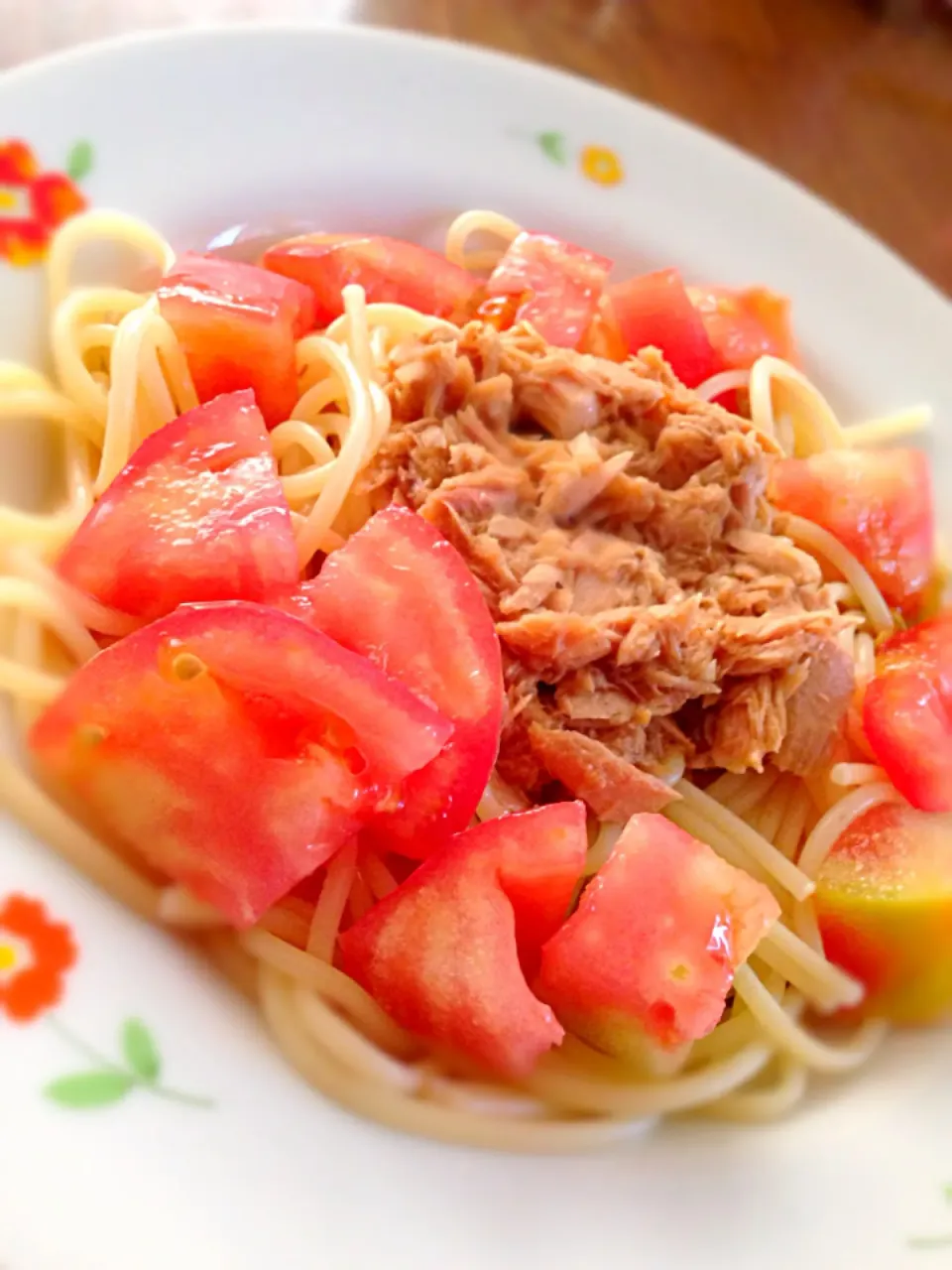 夏バテ予防に！さっぱりトマトの冷やし中華風パスタ|さゆりさん