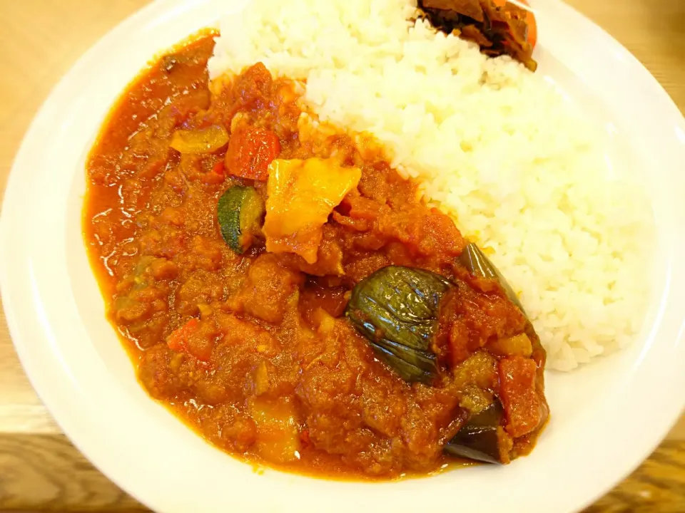 夏野菜トマトカレー|ツツカメさん