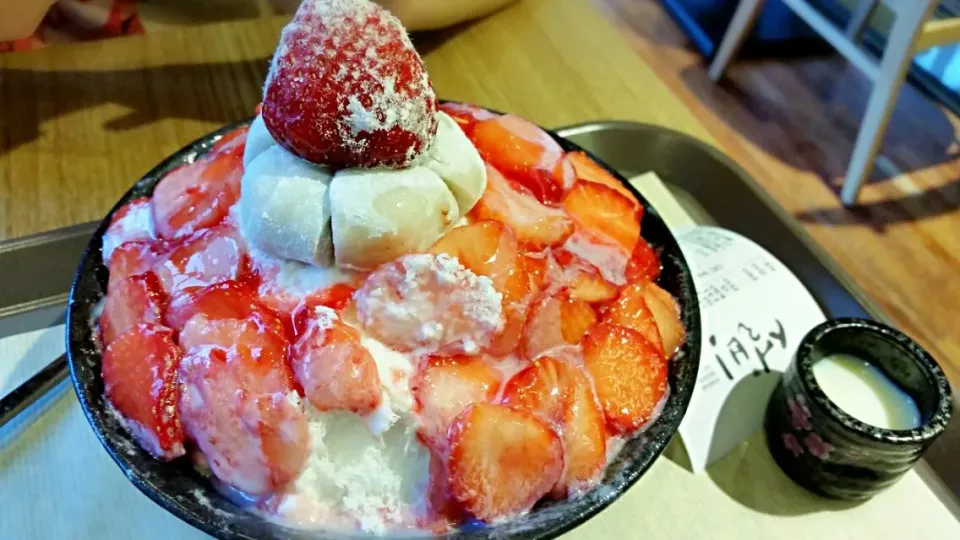 #strawberry #iceflake|kim.sさん