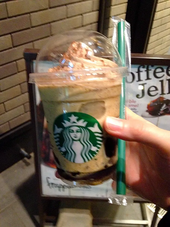 スタバ ダブルチョコレートコーヒージェリーフラペチーノ|カウンター嬢さん