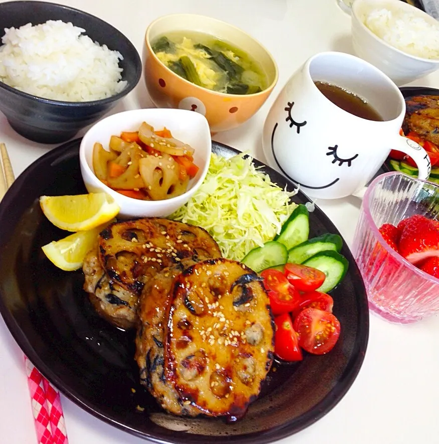 蓮根のはさみ焼き⭐️豆腐とひじきでヘルシーハンバーグ🍴|natsÜmiさん