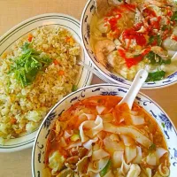 Noodle soups and fried rice|angela johnsonさん