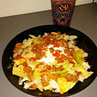 Snapdishの料理写真:tropical smoothie and nacho supreme!!!|Randi Gardnerさん