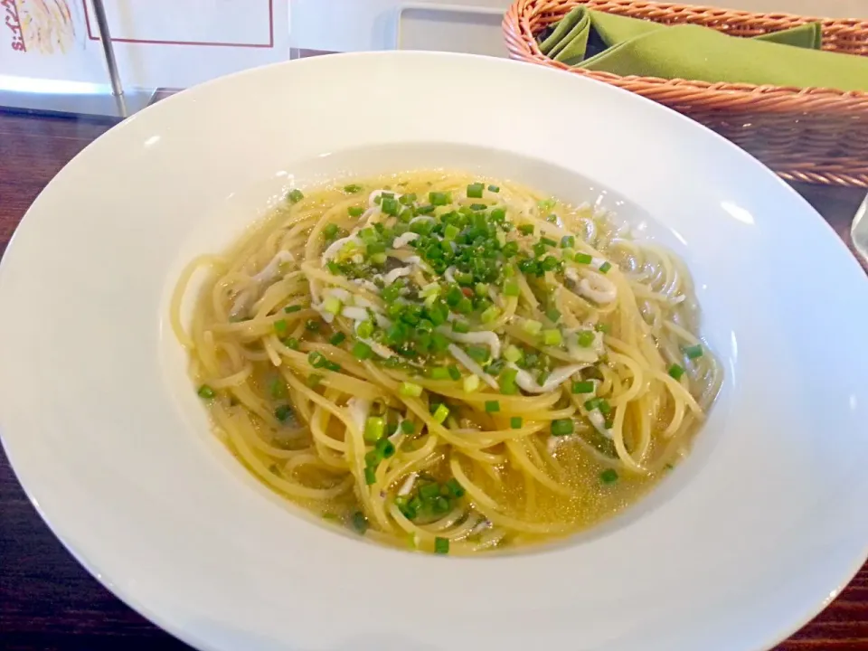 白魚と青海苔の和風スパ|たくぞうさん