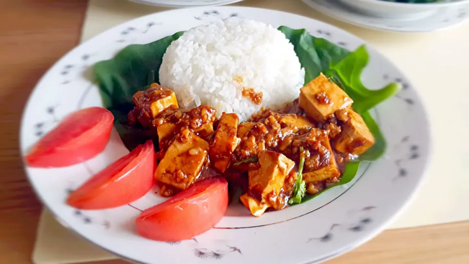 肉末烧豆腐拌饭|长眼细眉さん