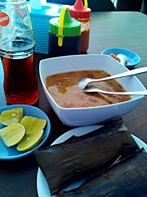 Coto Makassar with Buras|Tya LaCroaziaさん