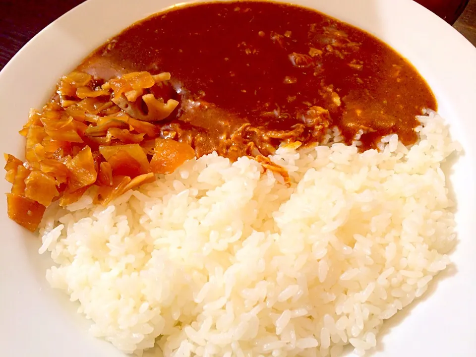 Snapdishの料理写真:チキン煮込みカレー|Food is lifeさん