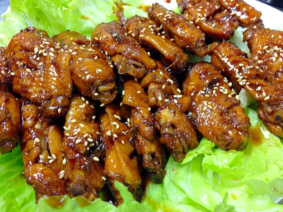 【可乐鸡翅】友達が作った手羽先の中華風煮込み😋コカコーラが隠し味👏✨ 美味しくて何皿もいけそう😂|Tanni Kaさん