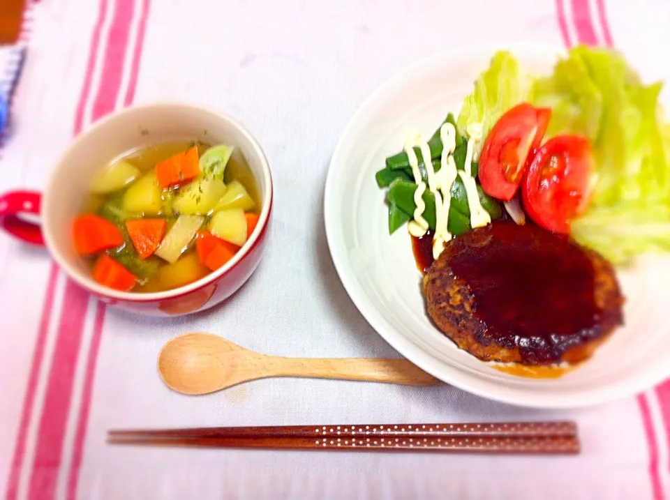 ハンバーグ、野菜スープ|カナエさん