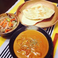 バターチキンカレーとナンと春雨サラダ