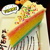 Somewhere over the rainbow Cake! 🍰|SaroBabeさん