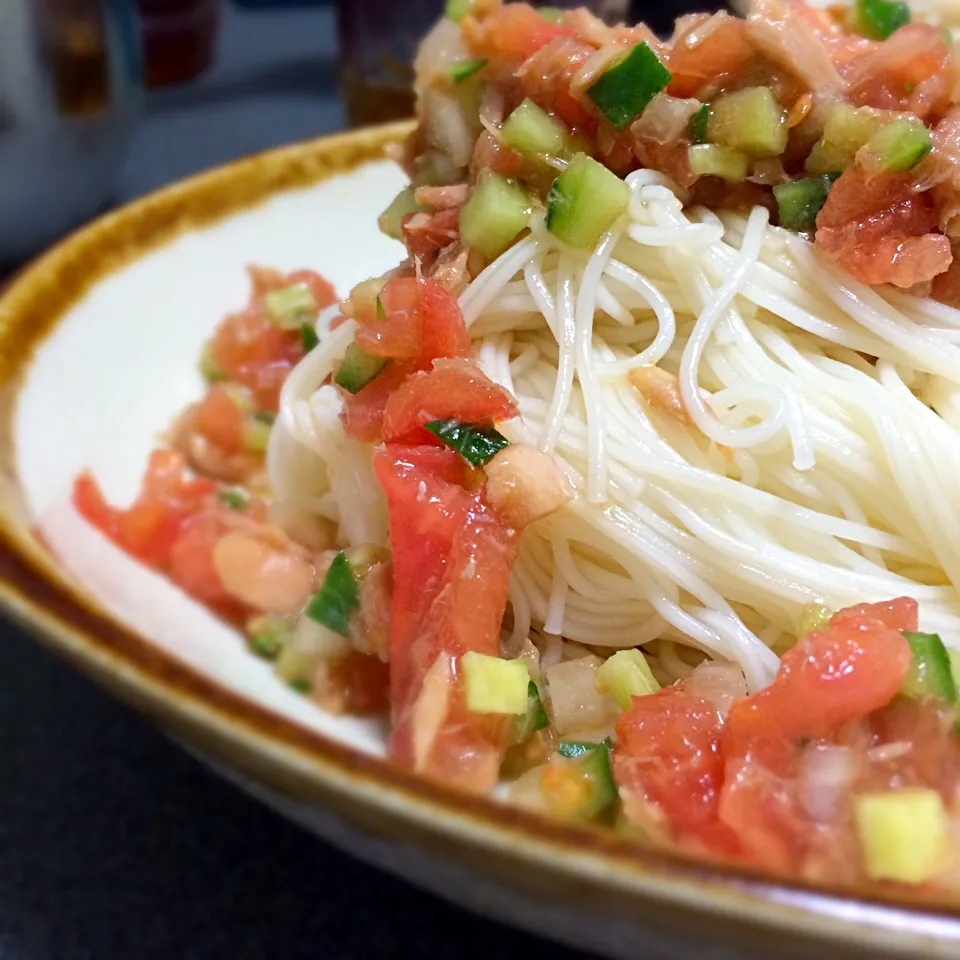 トマトのぶっかけそうめん|たべるいしいさん