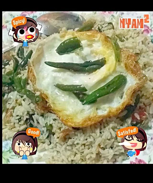 Snapdishの料理写真:#nasigorengciliapi #friedegg|Cinta Adiaelidaさん