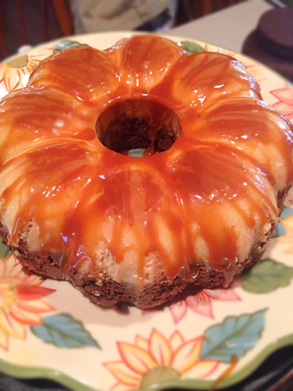 Salted caramel flan cake|Sarahさん