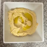 Hummus with red pepper flakes|Lalaさん