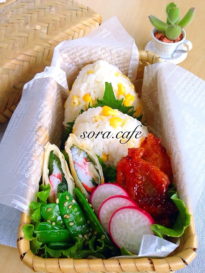 soraの🌽とうもろこしご飯でおむすび弁当✨|soraさん