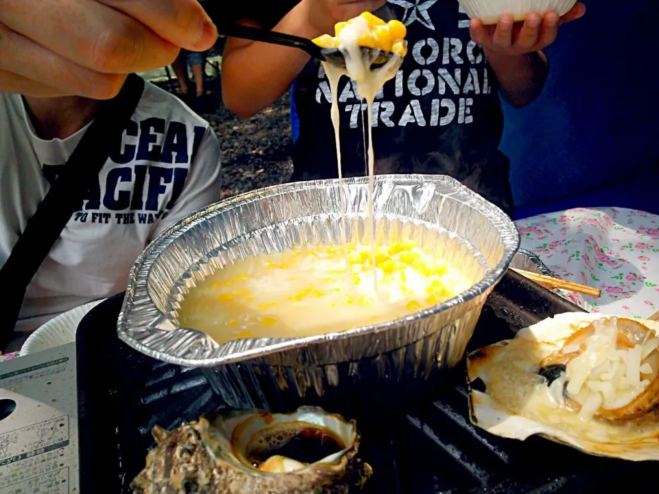 BBQ～♪バターコーンチーズ♡最後にオニギリも入れてみた♪|ひとみんΨ(*´∀｀)Ψさん