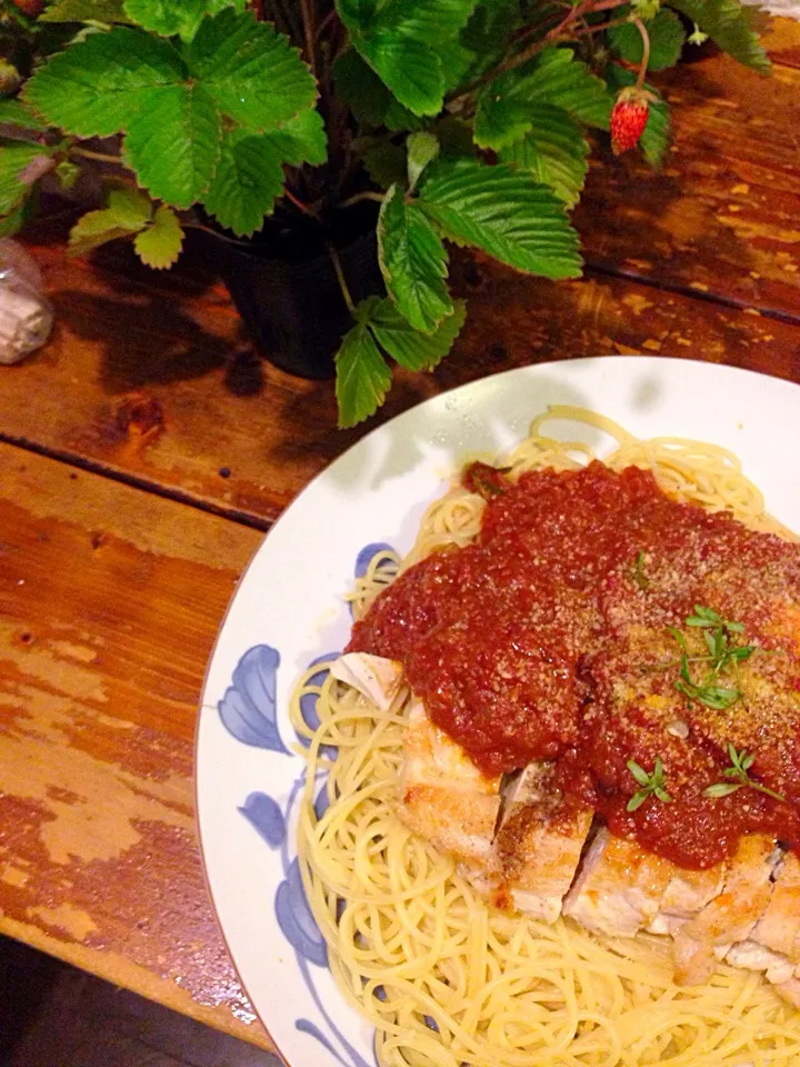 息子作チキントマトソースパスタ♪|ちーちさん