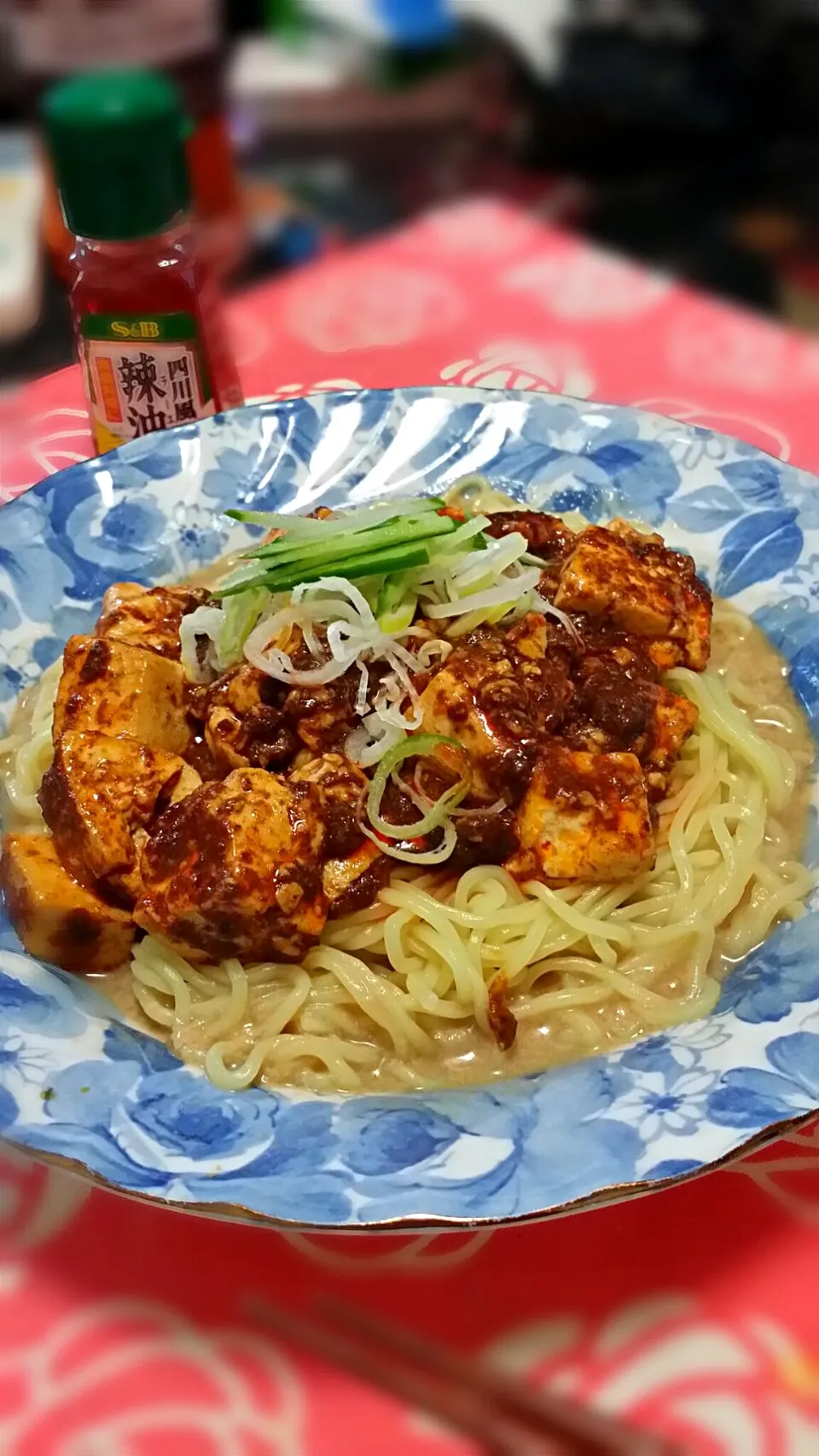 Snapdishの料理写真:四川風冷やし麻婆ゴマだれ麺♥|mii’s⭐️お家ご飯さん