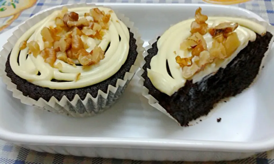 Chocolate (Brownie) cupcakes|Kris Tanさん