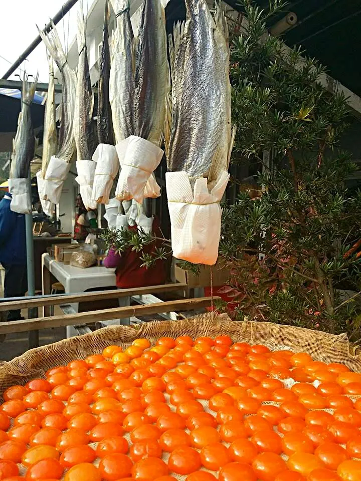 Snapdishの料理写真:Salted duck eggs and salted fish that are naturally drying under the sun in Tai O village #seafood #chinese cuisine|Skyeさん