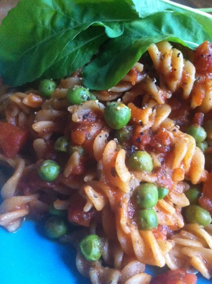 Pasta, carrots & peas|Nick Hiderさん