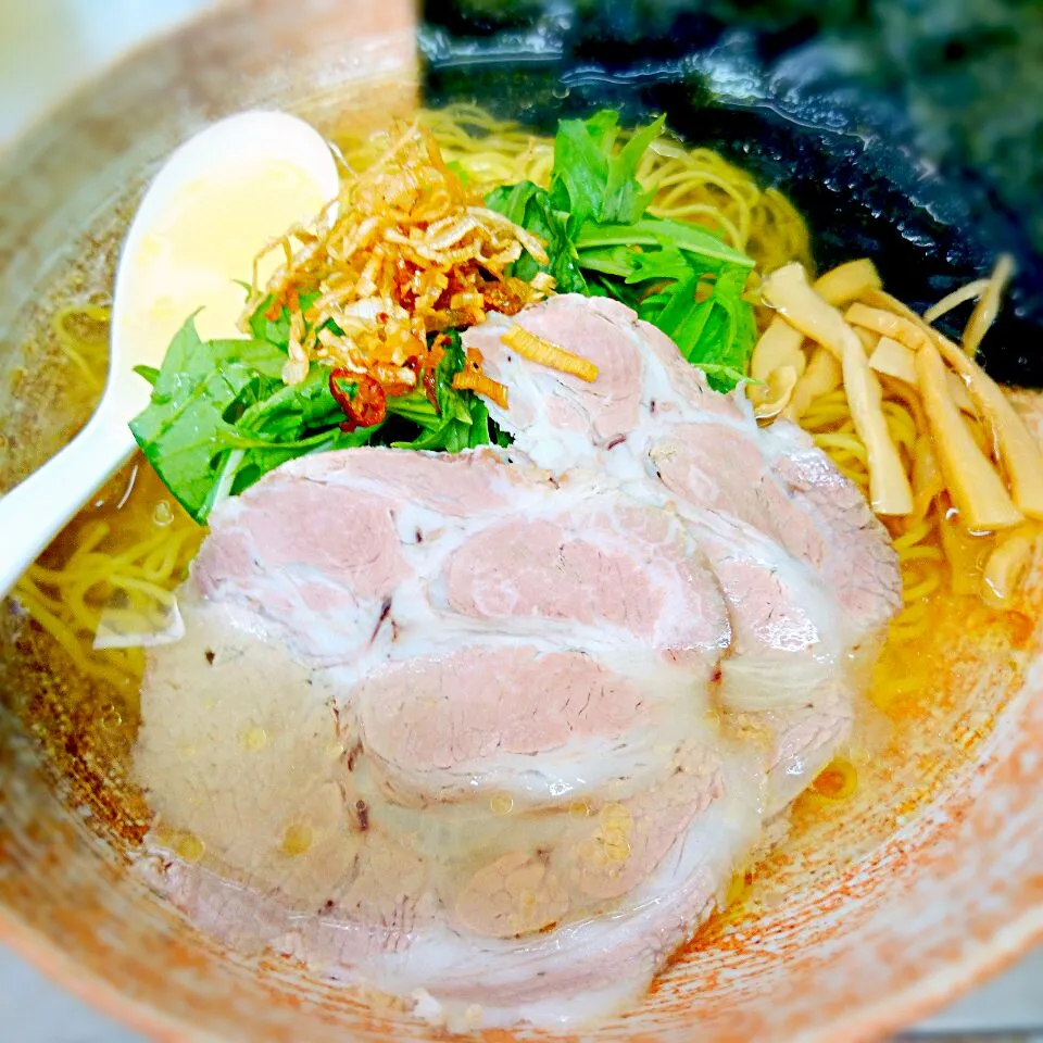 Snapdishの料理写真:鮟鱇出汁の塩ラーメン！ morimi32さんとこの店の話をしてたら食べたくなってすぐに来たw もちろん旨ーい！|Keitaさん