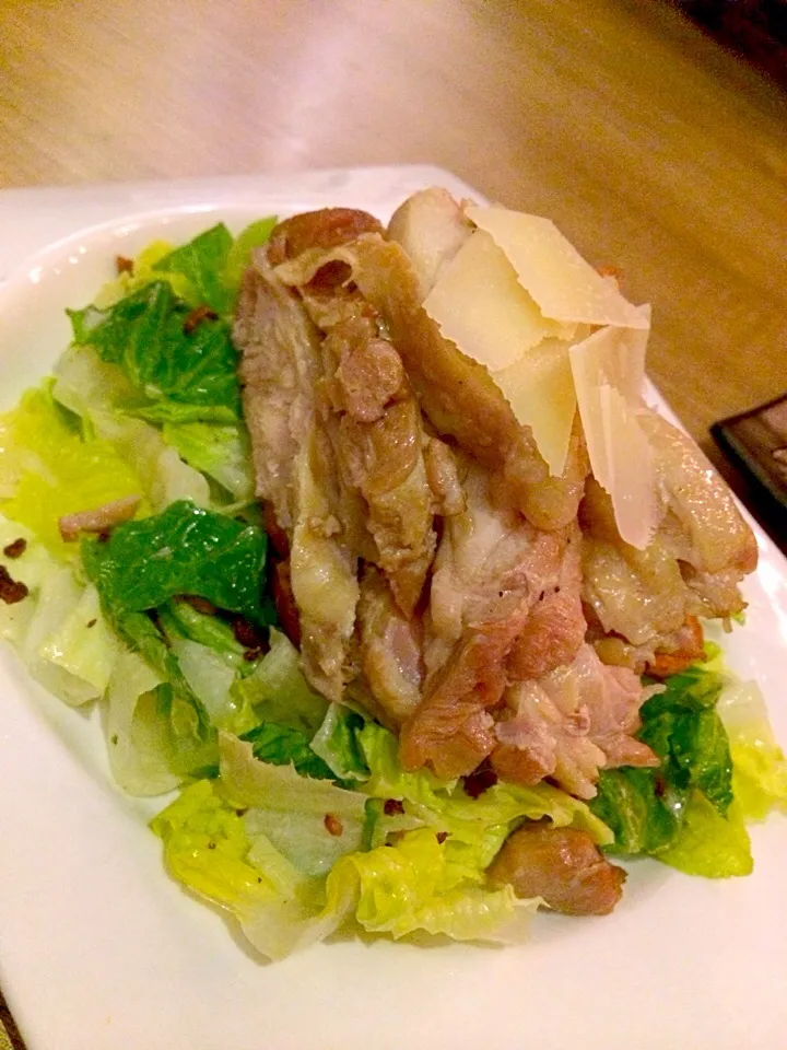 Caesar salad with Hainanese chicken|prissyさん