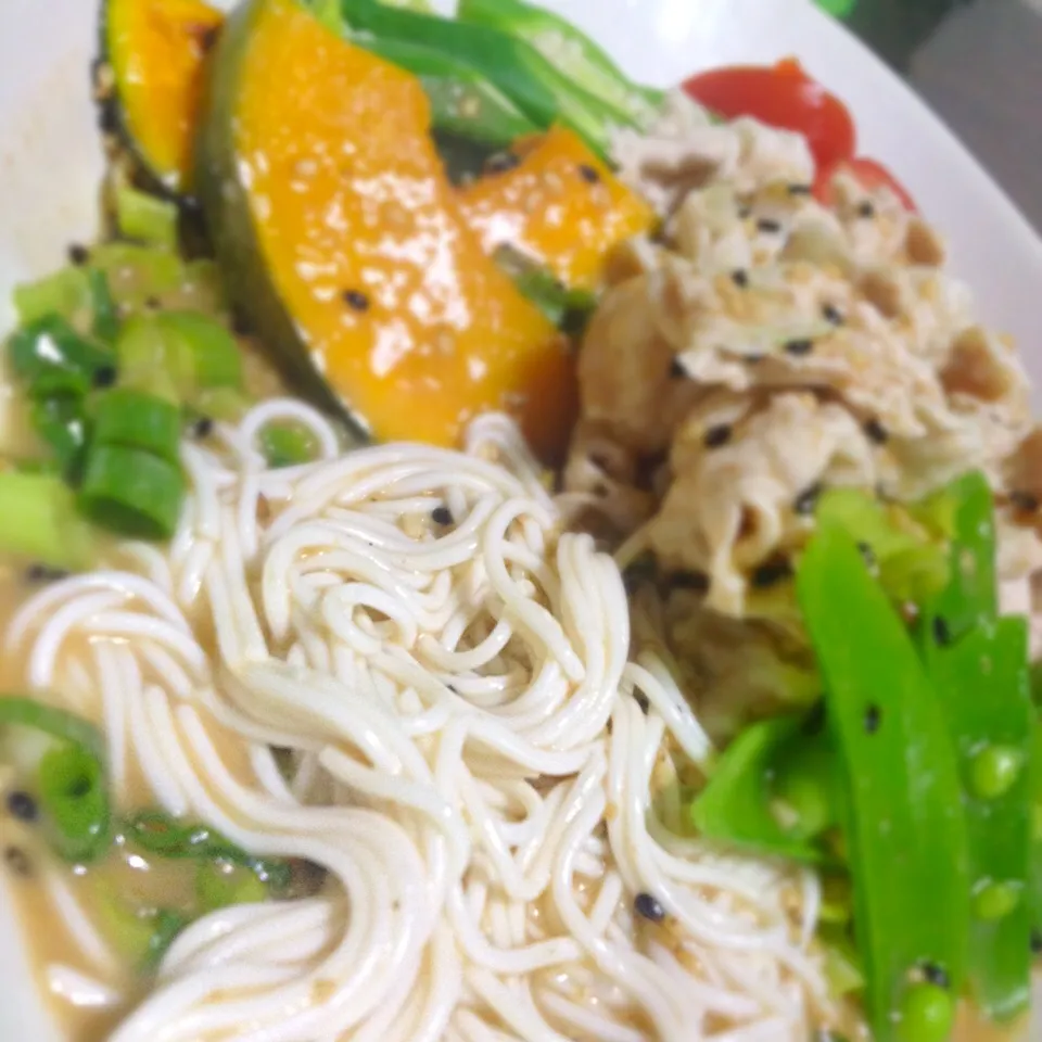 Snapdishの料理写真:豆腐麺と野菜|ちちゅりんさん