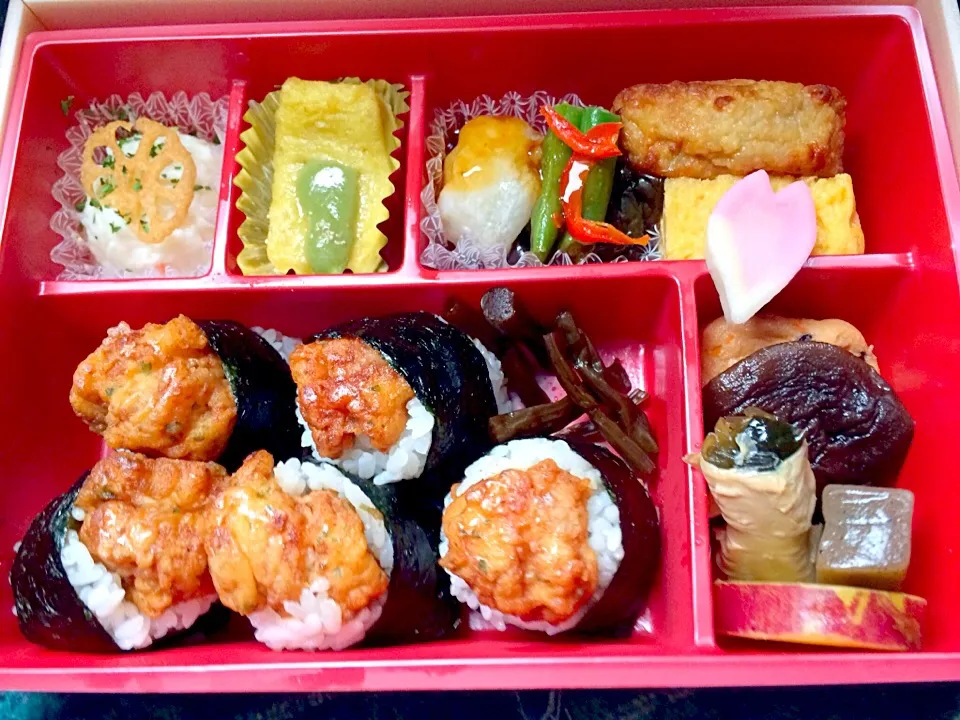 地雷也の天むすのお弁当|まるまさん