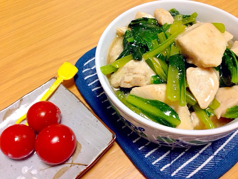 Snapdishの料理写真:6/18晩ご飯(鶏と小松菜のあんかけ炒め、ミニトマトのピクルス)|みほさん