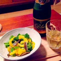 Snapdishの料理写真:ししゃもの米オイル漬けと温野菜|まおさん