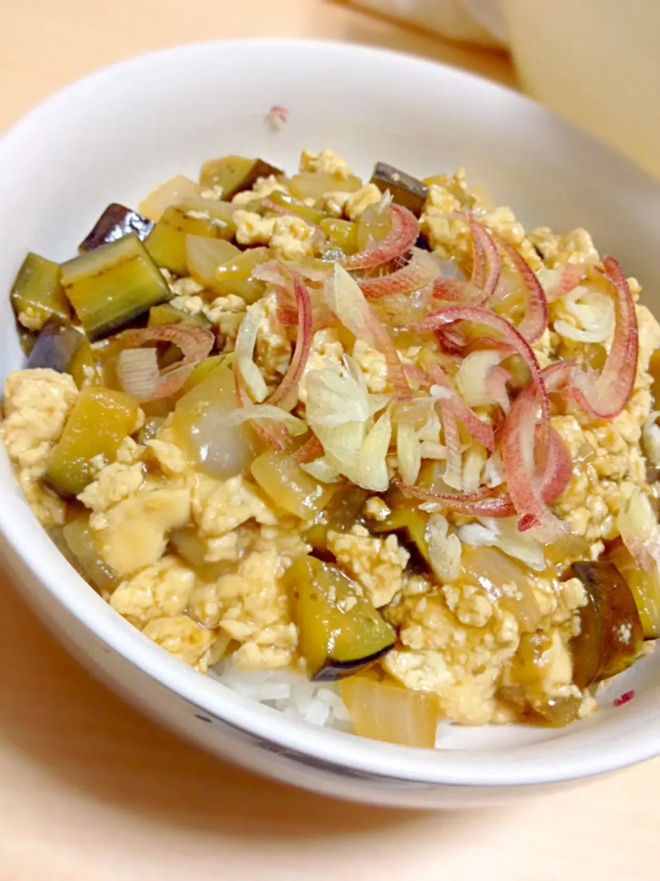 豆腐と茄子と玉ねぎの和風あんかけ丼|あぼちさん