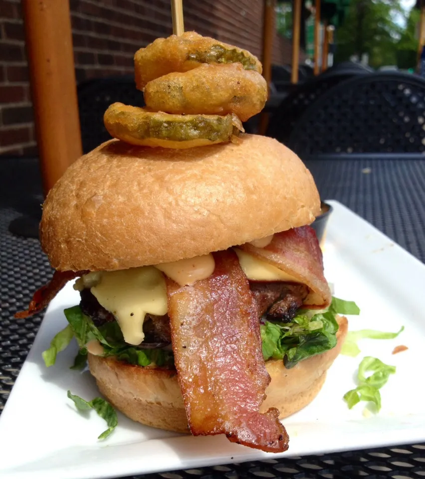 Bacon Gouda Burger with Ref Mayo and Sriracha Pickles|peggy waldonさん