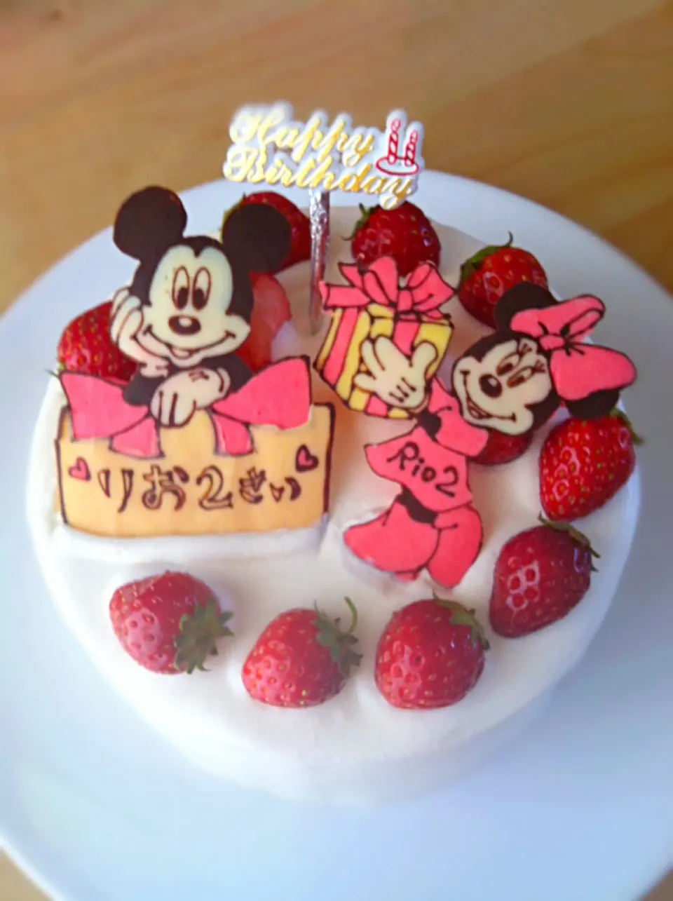 Snapdishの料理写真:次女ちゃん２歳の誕生日ケーキ✳︎ミッキー＆ミニー|チーハさん