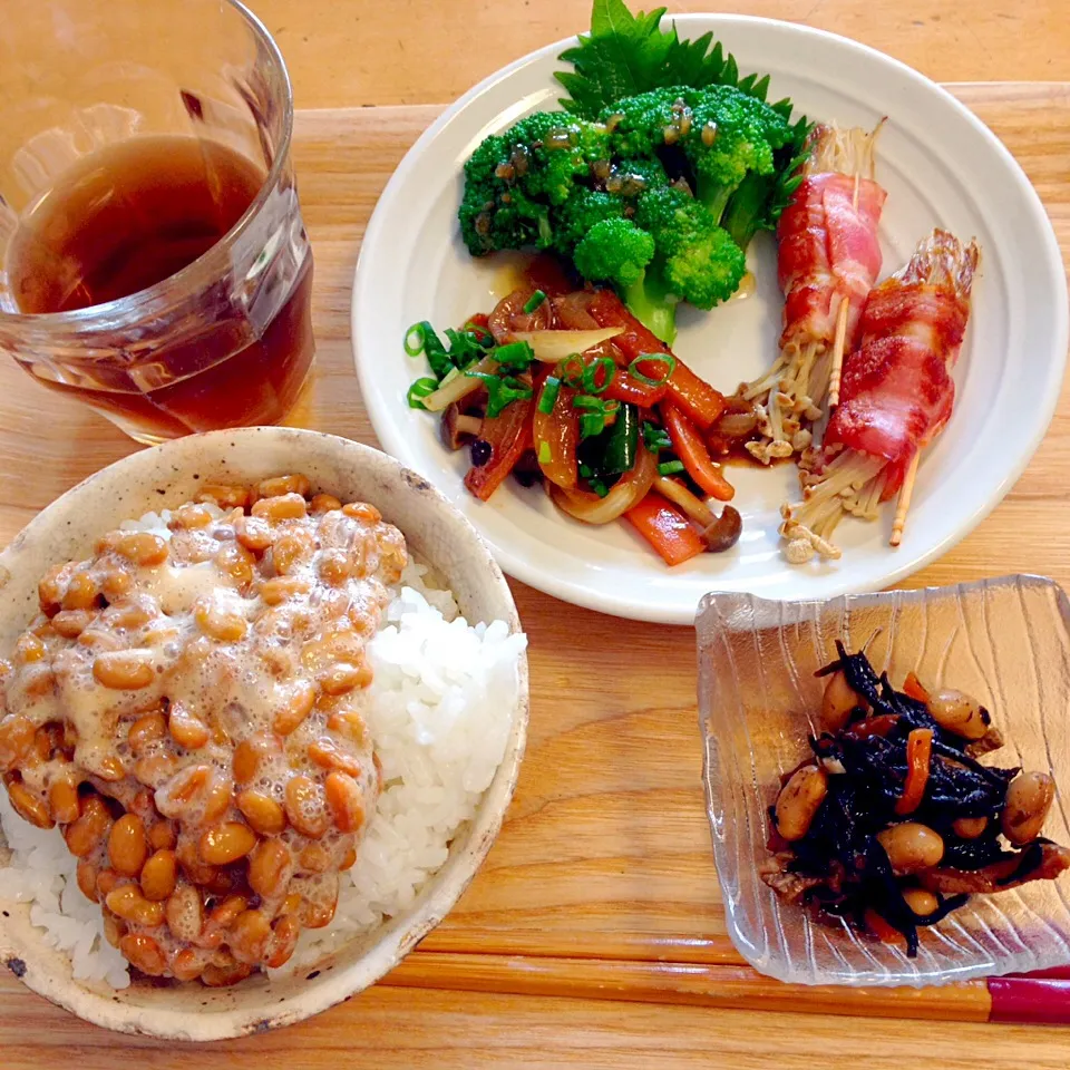 朝食🍚お弁当の残りでもちゃんと盛り付けたら美味しそうに見えるシリーズ|みっちょさん