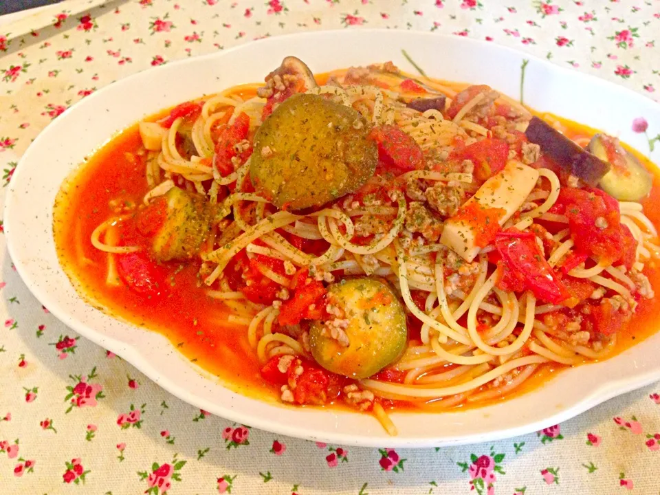 ナスとひき肉のトマトソースパスタ♪|禄 恵さん