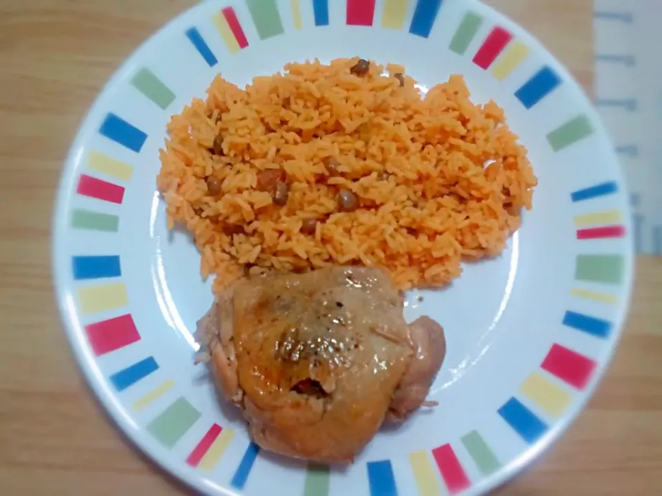 Yellow Rice with Green Pigeon Peas and Thighs|Yari Gonzálezさん