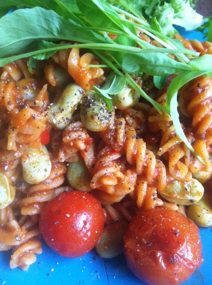 Pasta with broad beans & cherry tomatoes|Nick Hiderさん