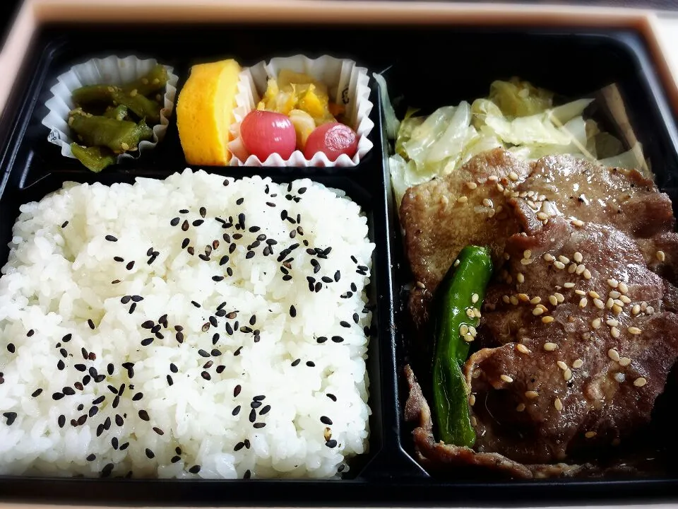 東京駅 牛タン弁当|AKIKOさん