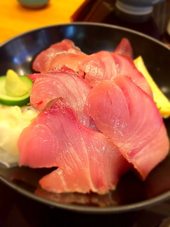 マグロブリ丼|モリマンさん