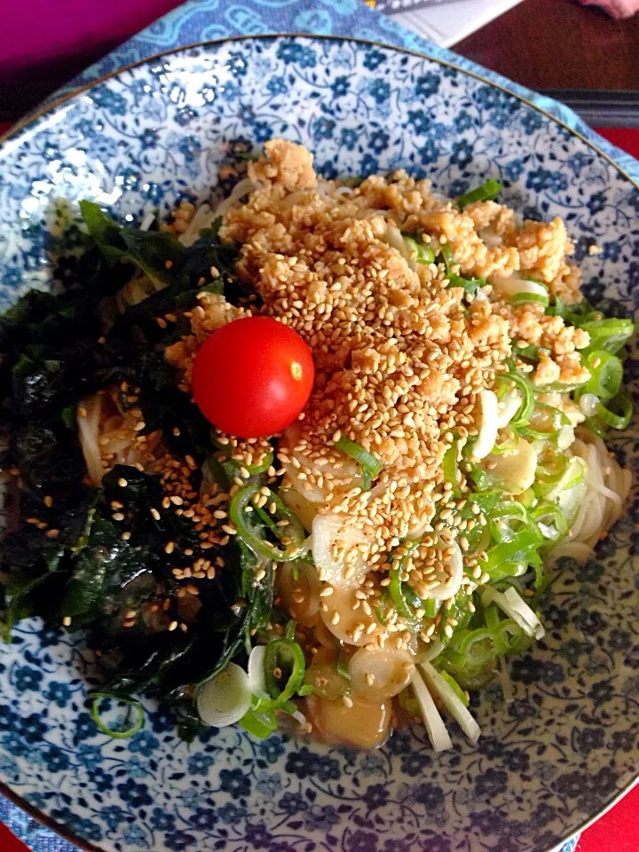 一皿楽食 胡麻だれそうめん|ゆかりすさん