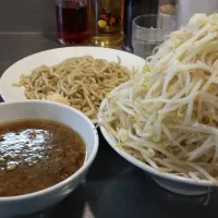 Snapdishの料理写真:二郎系、ラーメン大のつけめん野菜増し増し！ラーメンの時より食べやすくてまたもやあっという間に完食(^^)v|高倉功さん