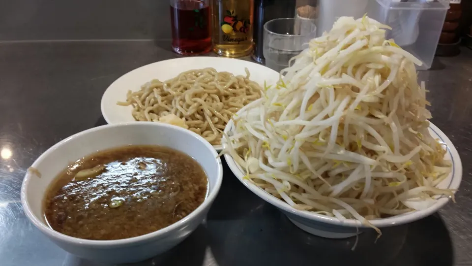 二郎系、ラーメン大のつけめん野菜増し増し！ラーメンの時より食べやすくてまたもやあっという間に完食(^^)v|高倉功さん