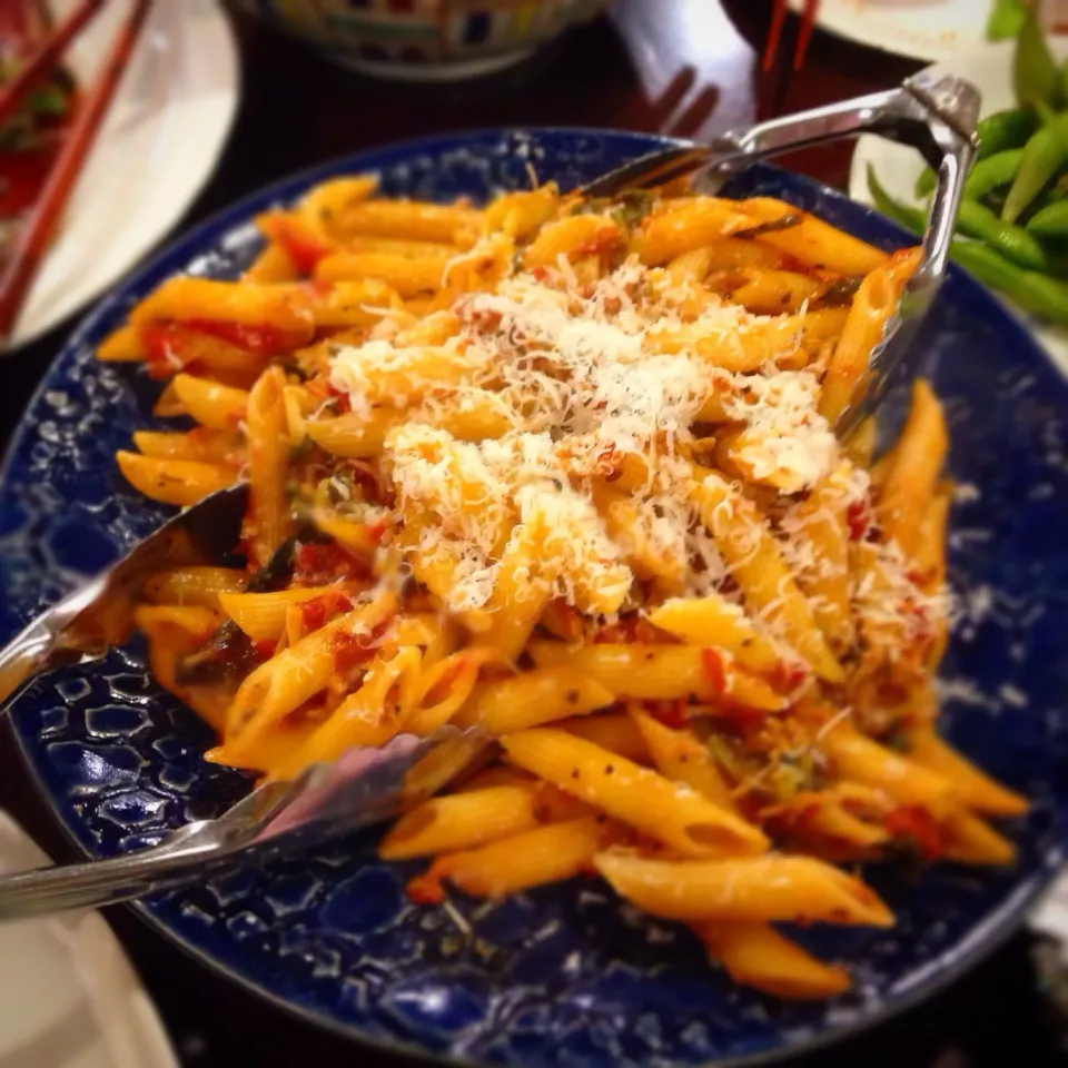 penne rigate, radice leaf  e capesante   ペンネリガーテ 帆立と間引き菜の赤いの|kctreeさん