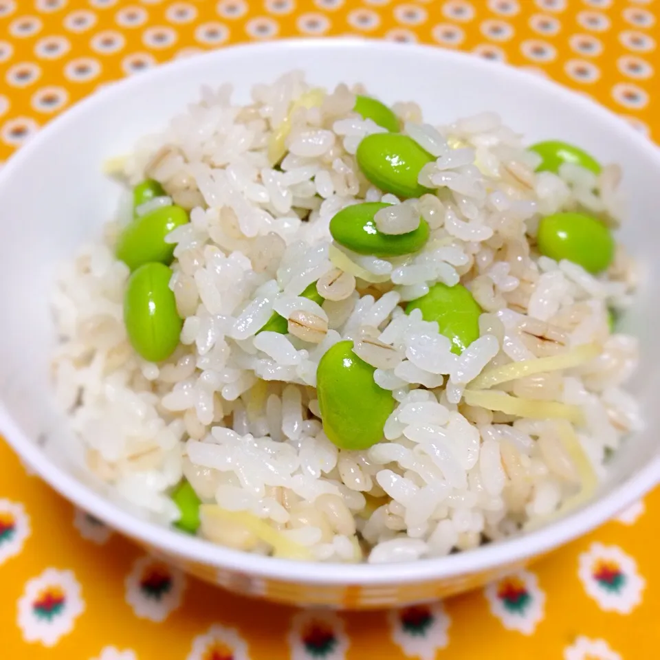 夏バテ予防さっぱりご飯！枝豆の混ぜご飯♥️|Mainaさん