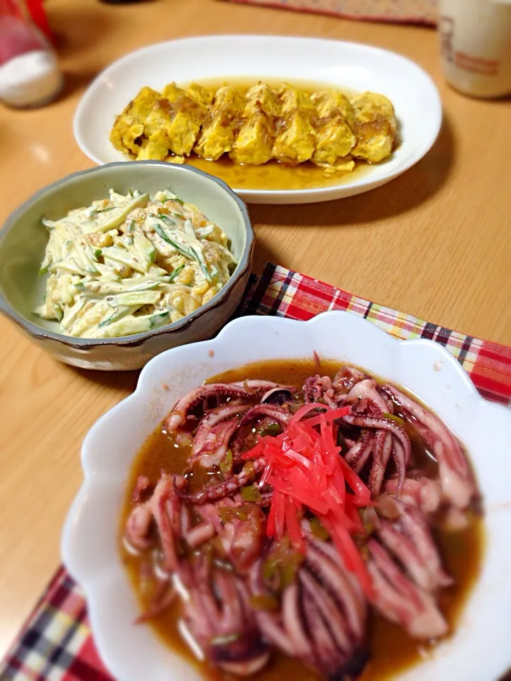 だし巻き出汁あふれ焼き イカゲソ味噌バター クラゲサラダ|Dスケさん