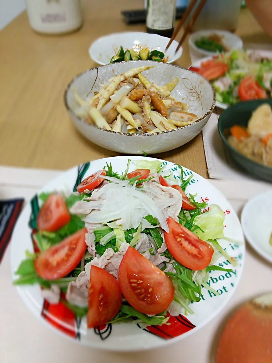 夕飯

豚しゃぶサラダ
細竹の煮物
アスパラのお浸し
キムチきゅうり|ゆりっぺさん